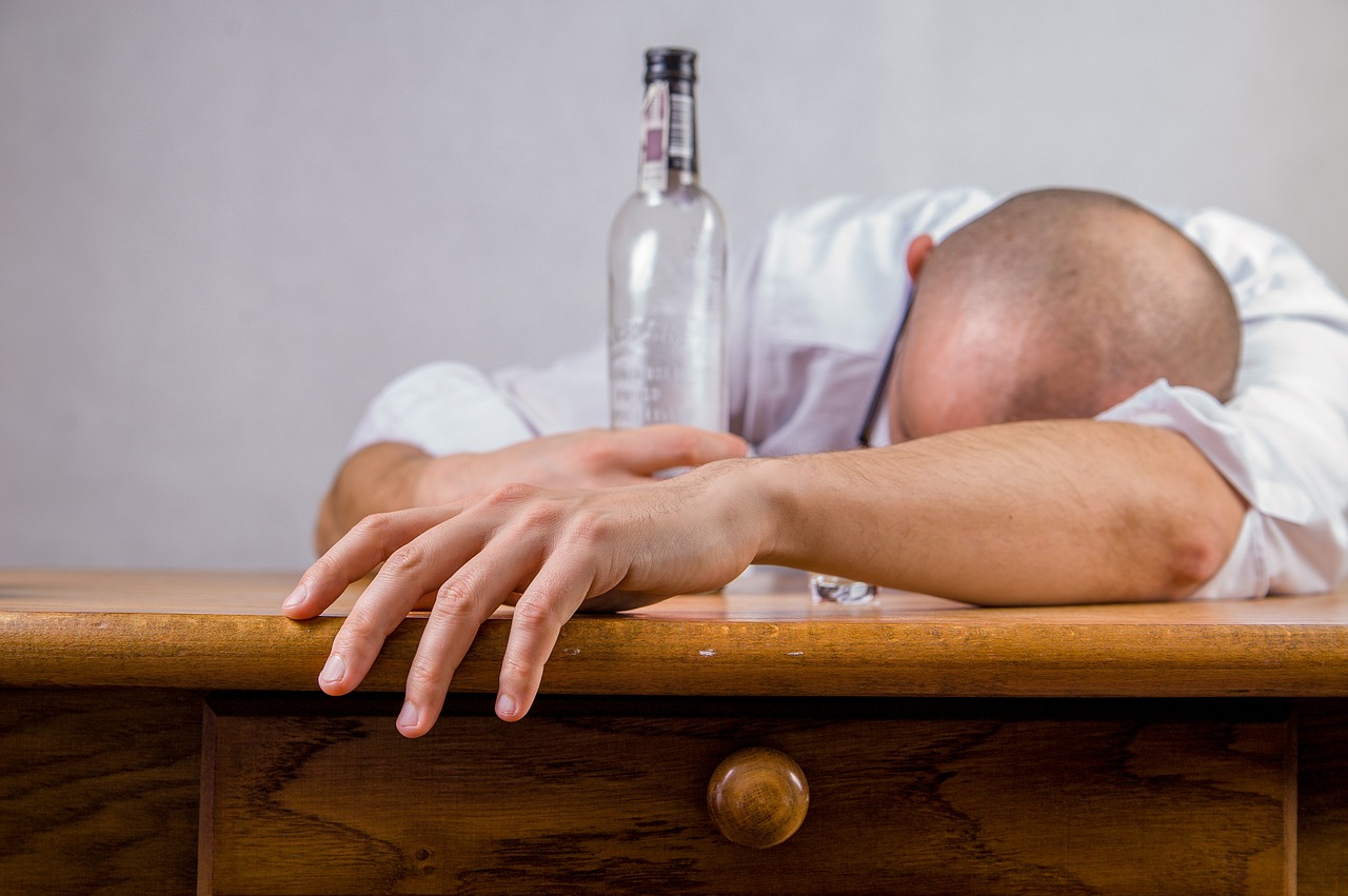 Featured image for “6 Apps to Help Survive Family this Holiday Season”